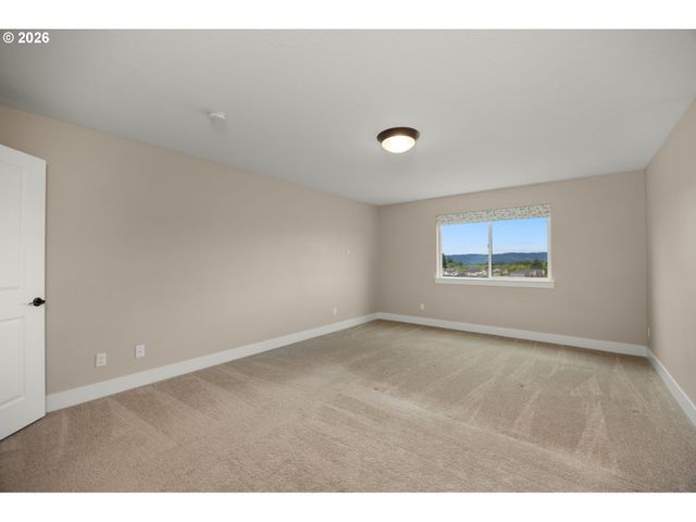 12425 Sw SILVERTIP St, Beaverton, OR 97007
