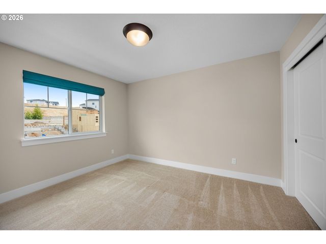 12425 Sw SILVERTIP St, Beaverton, OR 97007