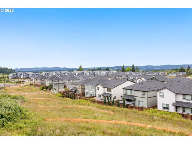 12425 Sw SILVERTIP St, Beaverton, OR 97007