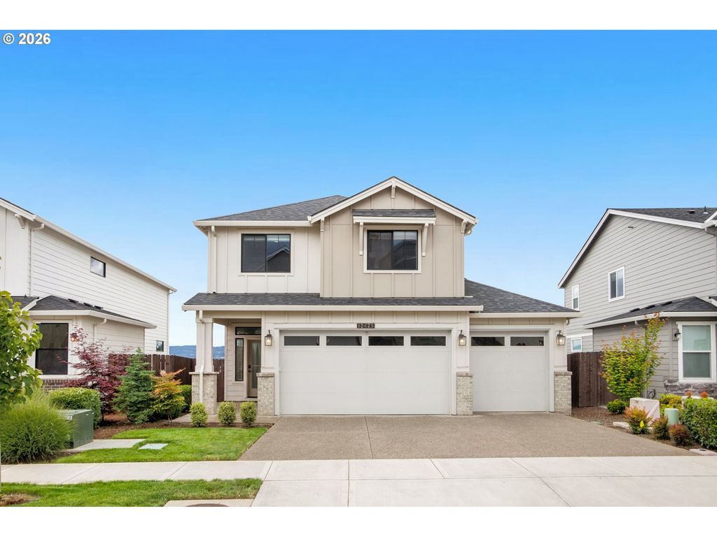 12425 Sw SILVERTIP St, Beaverton, OR 97007