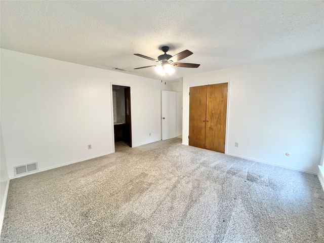 13 Pebblebeach Court, Pantego, TX 76013