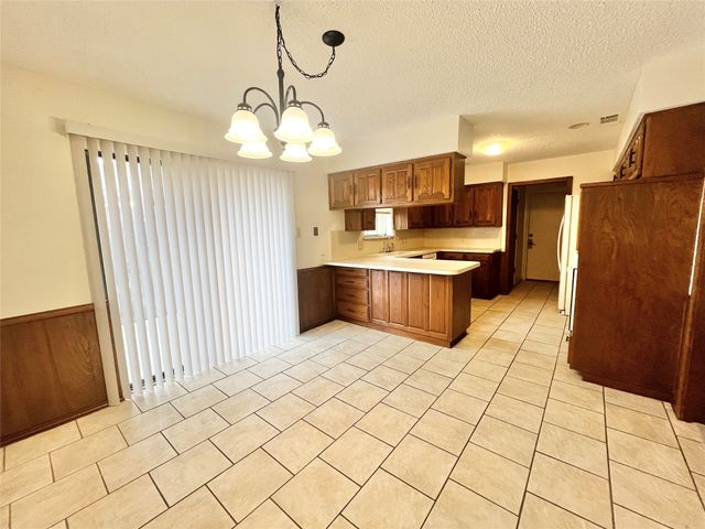 13 Pebblebeach Court, Pantego, TX 76013