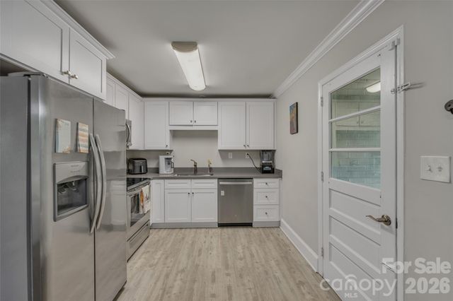 2213 Lanier Avenue, Charlotte, NC 28205
