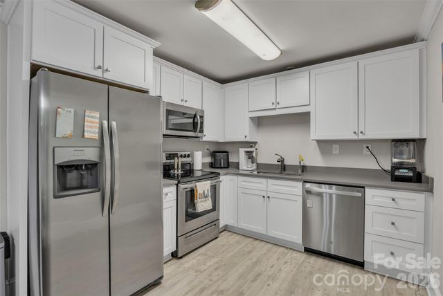 2213 Lanier Avenue, Charlotte, NC 28205