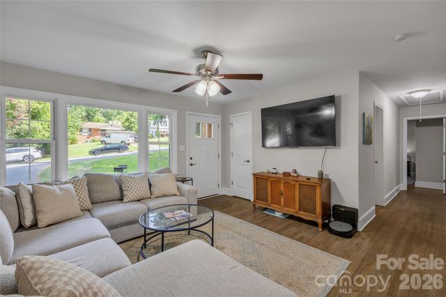 2213 Lanier Avenue, Charlotte, NC 28205