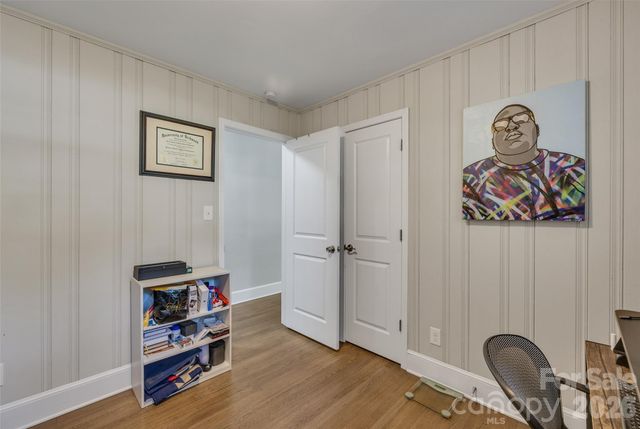 2213 Lanier Avenue, Charlotte, NC 28205