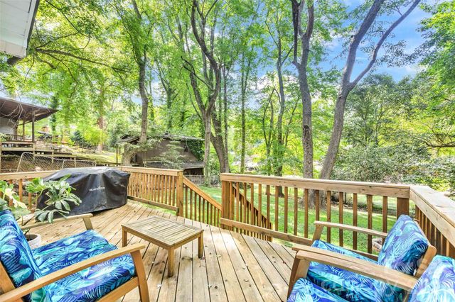 2213 Lanier Avenue, Charlotte, NC 28205