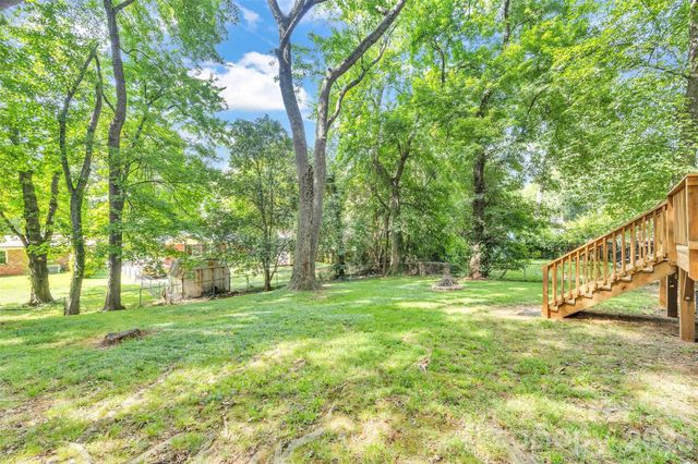 2213 Lanier Avenue, Charlotte, NC 28205