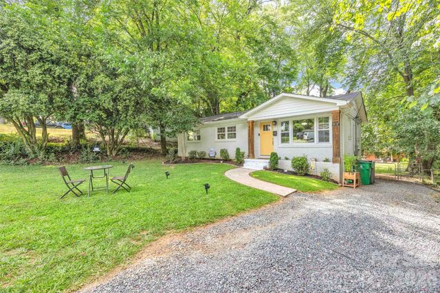 2213 Lanier Avenue, Charlotte, NC 28205