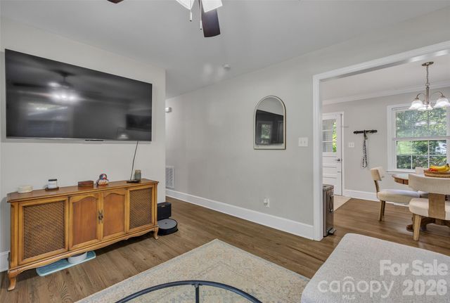 2213 Lanier Avenue, Charlotte, NC 28205