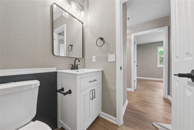 460 S Hickory Boulevard, Pleasant Hill, IA 50327