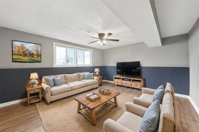 460 S Hickory Boulevard, Pleasant Hill, IA 50327
