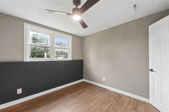 460 S Hickory Boulevard, Pleasant Hill, IA 50327