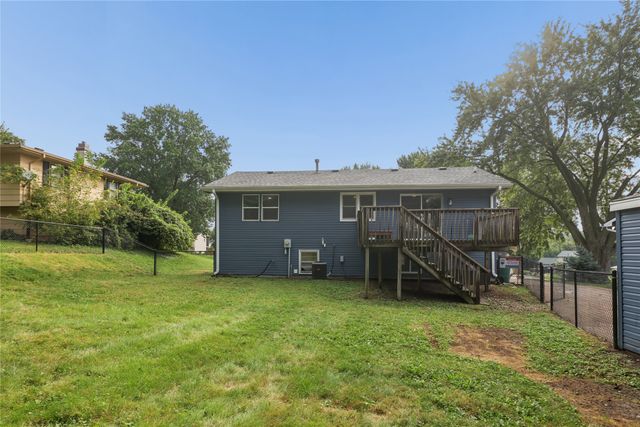 460 S Hickory Boulevard, Pleasant Hill, IA 50327