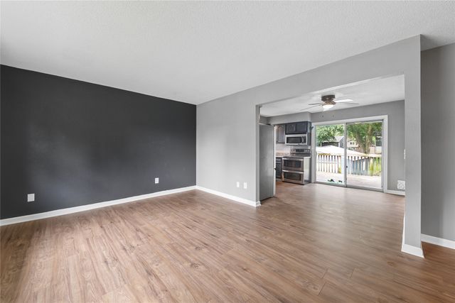 460 S Hickory Boulevard, Pleasant Hill, IA 50327