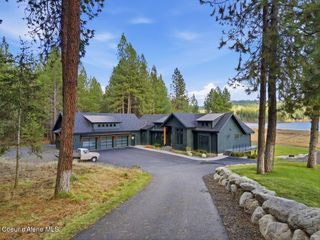 13846 N HAUSER LAKE RD, Hauser, ID 83854