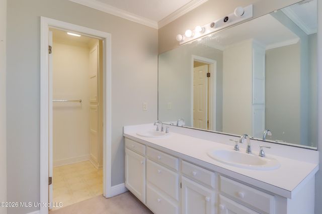 408 Oakwood Drive, Ocean Springs, MS 39564