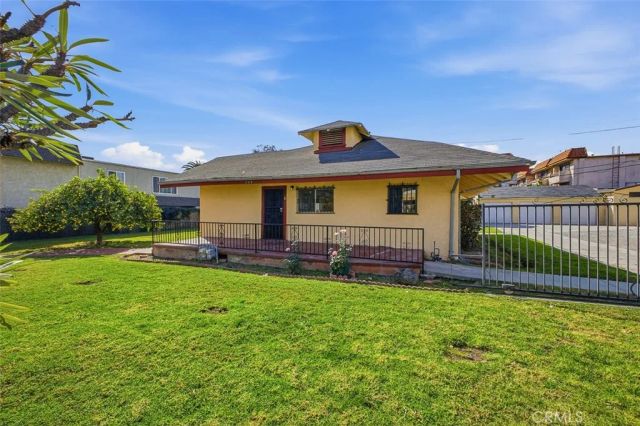 209 N Monterey Street, Alhambra, CA 91801
