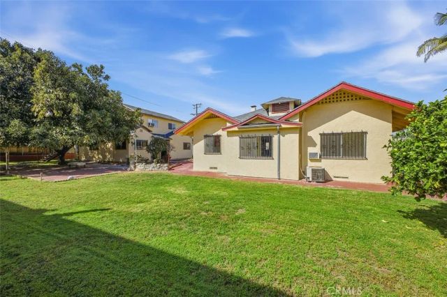 209 N Monterey Street, Alhambra, CA 91801