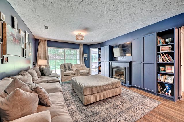 987 Oakmont Court, Union, KY 41091