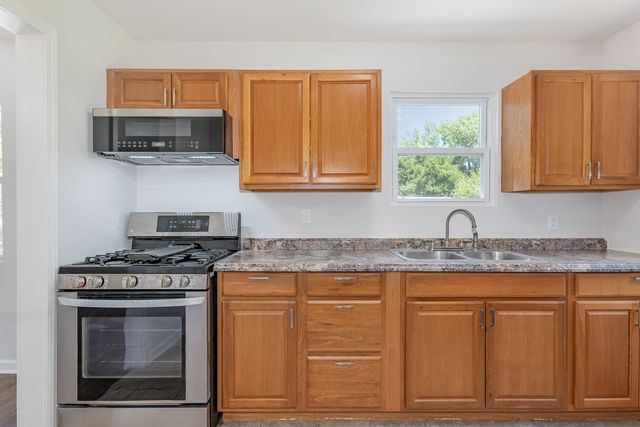 1412 Sehring Street, Joliet, IL 60436
