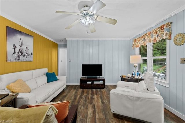 262 Shady Grove Lane, Winston-salem, NC 27107