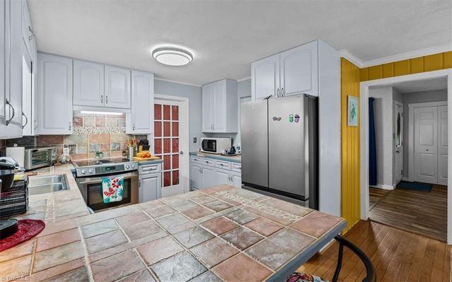 262 Shady Grove Lane, Winston-salem, NC 27107