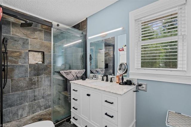262 Shady Grove Lane, Winston-salem, NC 27107