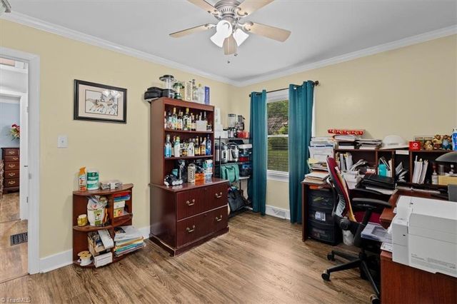 262 Shady Grove Lane, Winston-salem, NC 27107