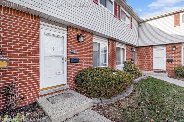 27809 Eastwick Sq., Roseville, MI 48066