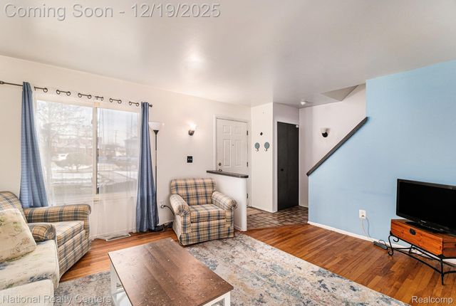 27809 Eastwick Sq., Roseville, MI 48066