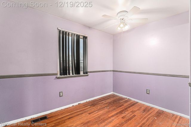 27809 Eastwick Sq., Roseville, MI 48066