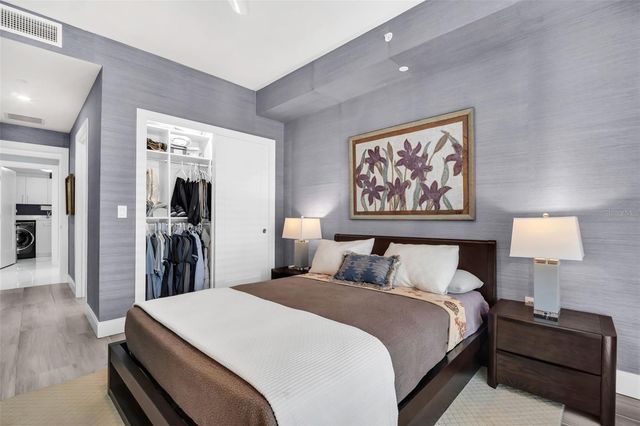 100 1ST AVENUE N 305, St Petersburg, FL 33701