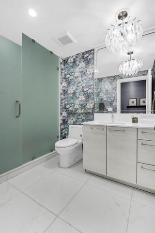 100 1ST AVENUE N 305, St Petersburg, FL 33701