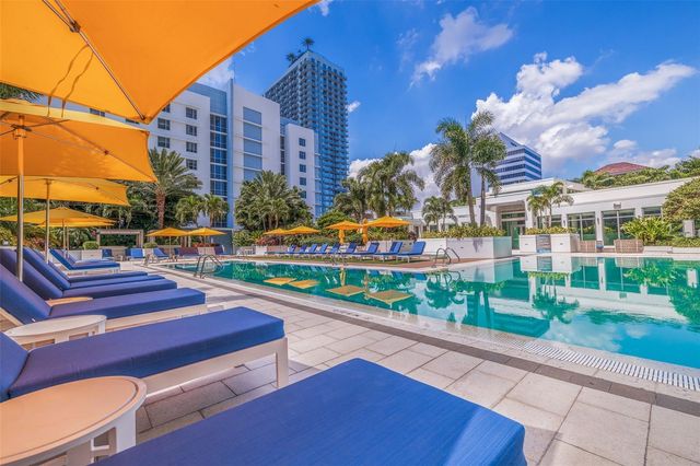 100 1ST AVENUE N 305, St Petersburg, FL 33701