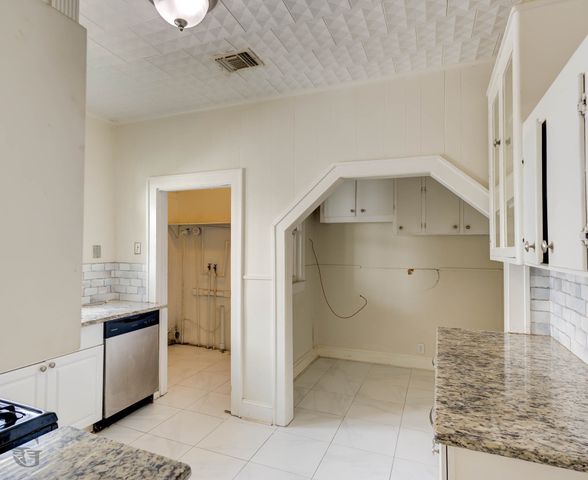 3443 Beverly Place, Shreveport, LA 71105