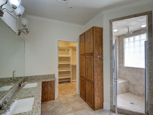 3443 Beverly Place, Shreveport, LA 71105