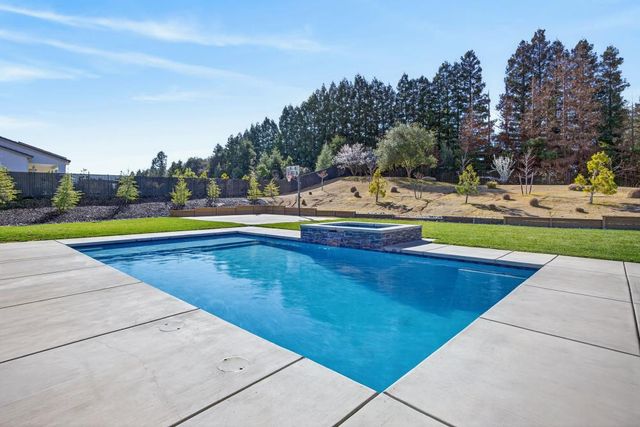 3360 Cherokee Trl, Loomis, CA 95650
