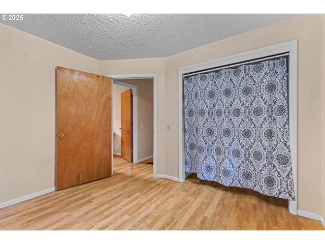 93521 PLEASANT VALLEY Ln, Myrtle Point, OR 97458