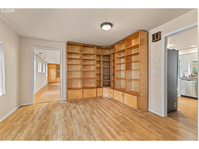 93521 PLEASANT VALLEY Ln, Myrtle Point, OR 97458