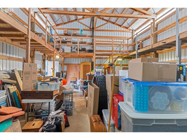 93521 PLEASANT VALLEY Ln, Myrtle Point, OR 97458