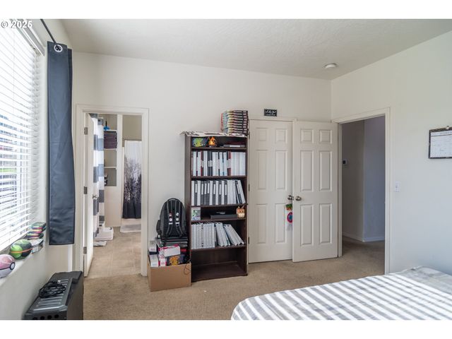 115 SILVERADO St, Roseburg, OR 97471