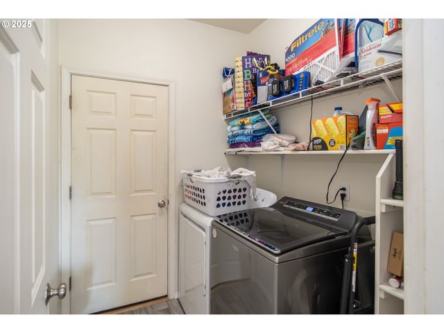 115 SILVERADO St, Roseburg, OR 97471