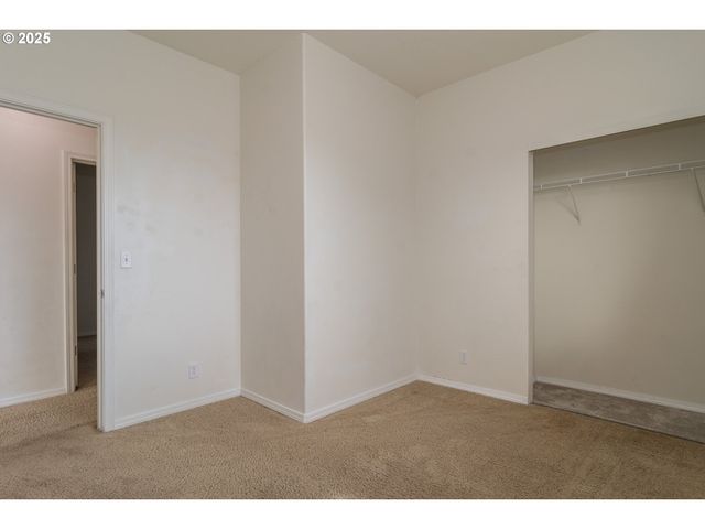 115 SILVERADO St, Roseburg, OR 97471