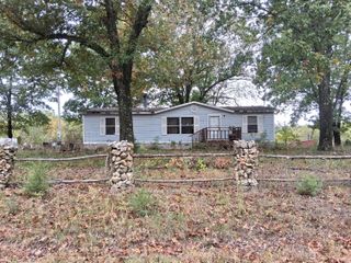 111 Timber Ridge Dr, Hollister, MO 65672