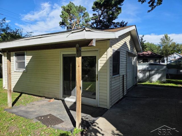 1721 Mershon Street, Saginaw, MI 48602