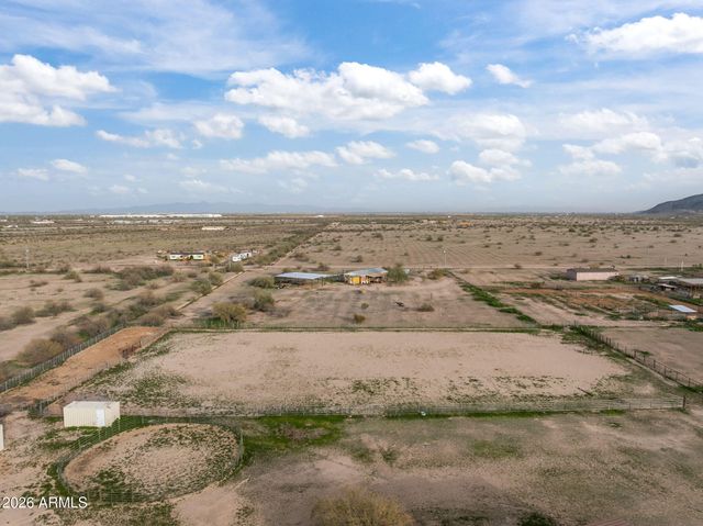 2817 N SADDLE VISTA Road, Tonopah, AZ 85354