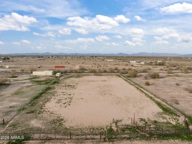 2817 N SADDLE VISTA Road, Tonopah, AZ 85354