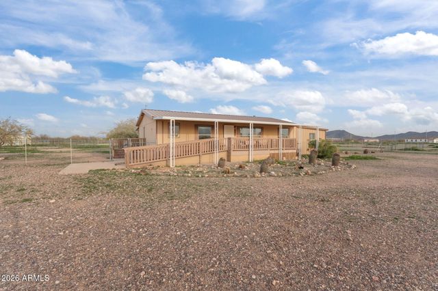 2817 N SADDLE VISTA Road, Tonopah, AZ 85354