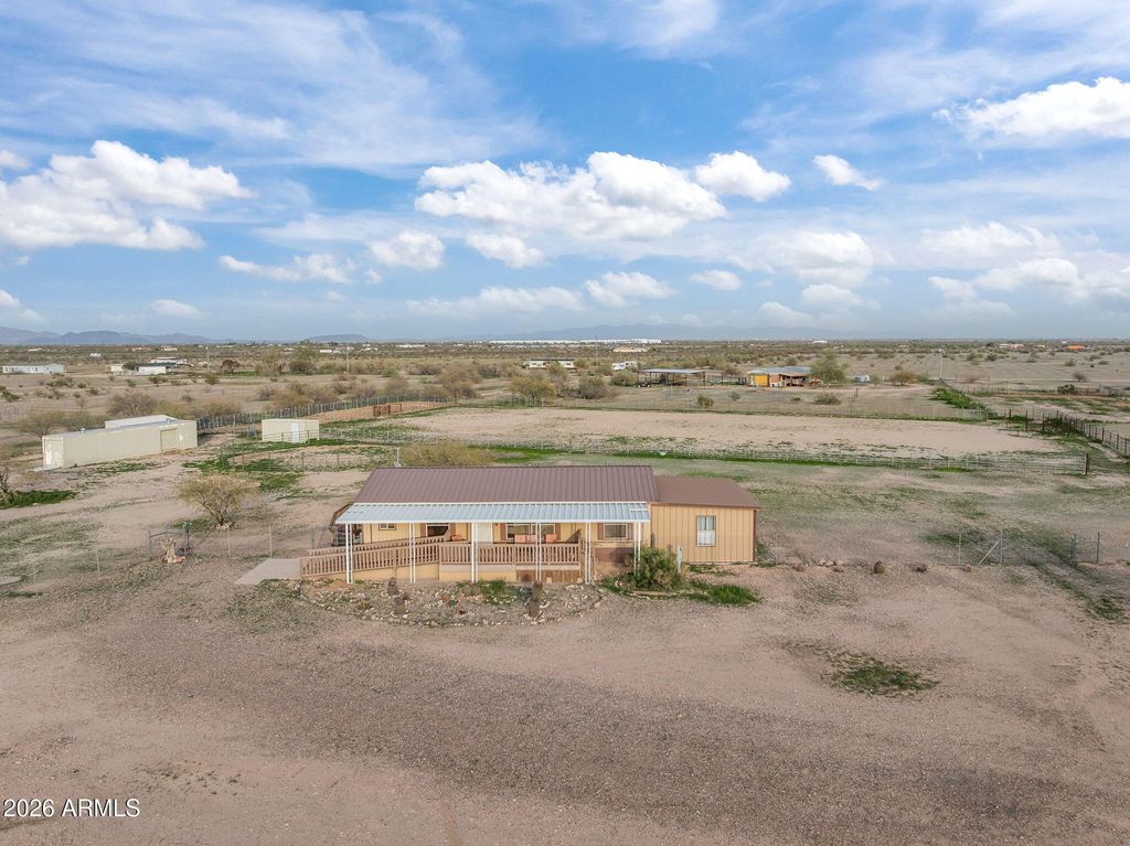 2817 N SADDLE VISTA Road, Tonopah, AZ 85354